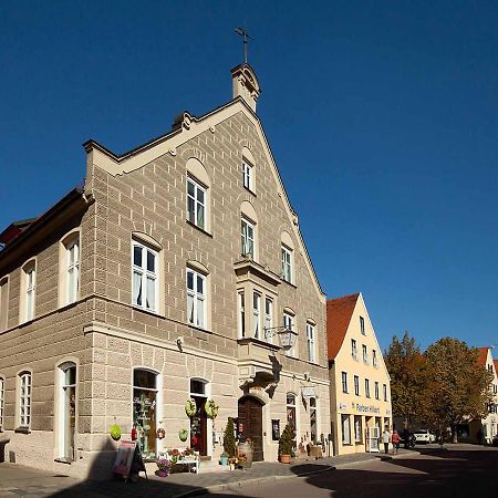 Hotel Weinstube Sinas Brettl Nördlingen Exterior foto